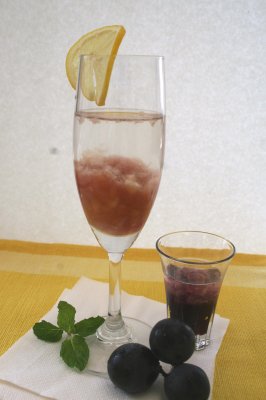 桃のカクテル（ノンアルコール）の写真