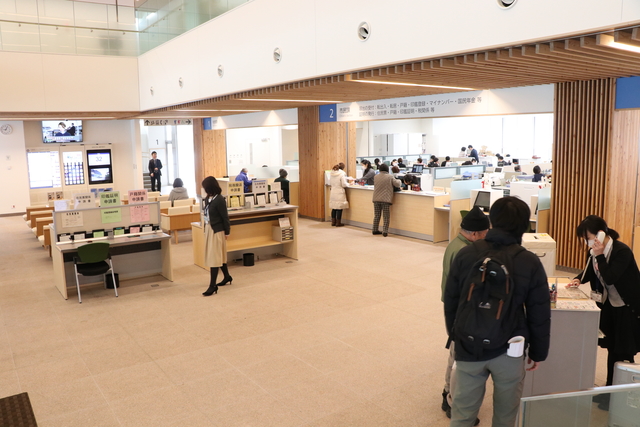 新庁舎の完全開庁の写真
