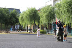 ごみ拾いの様子04 ごみ拾いの様子04