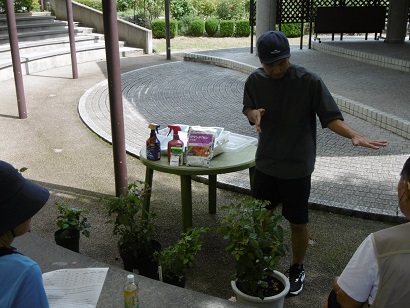 鉢バラを育てよう講座風景の写真