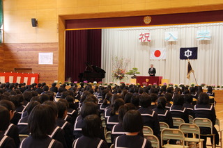 H27_04_06_中学校入学式_中野平中学校 01