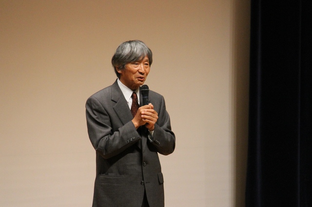 H27_11_21_辰野勇氏まちづくり講演会_モンベルフレンドエリア登録調印式