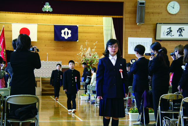 H28_03_16_小学校卒業式_日野小