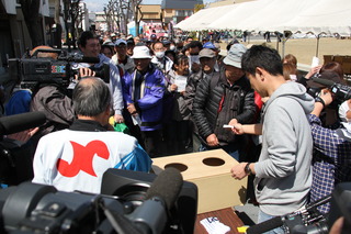 H28_03_31_ひな市_抽選会